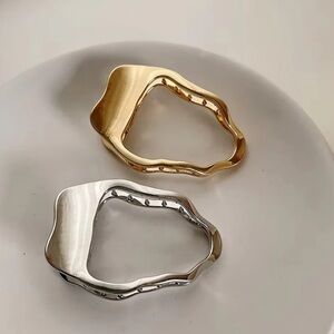 Free People‎ Gold Claw Hair clip, new without tags